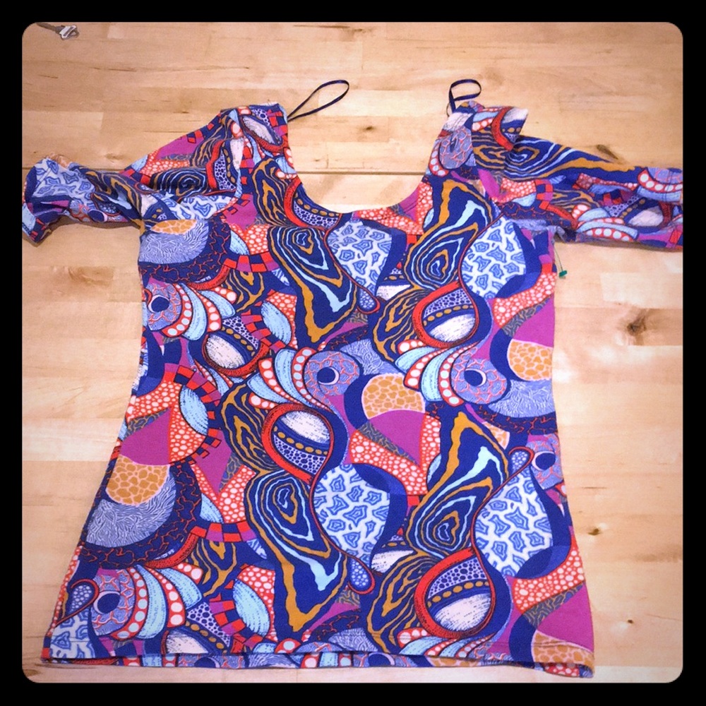 NWOT monki tropical scoop neck top